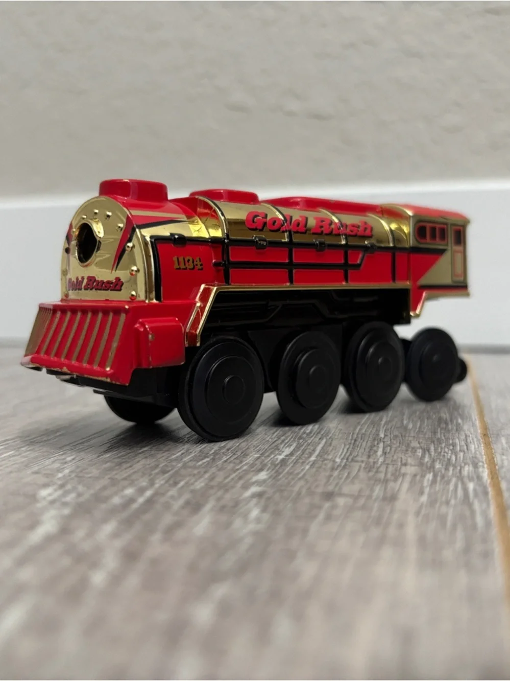 Gold Rush - Battery Powered Engine by Lionel - Works!